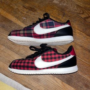 Plaid Nike Cortez ‘72 6youth but FITS WOMENS SIZE 6/7